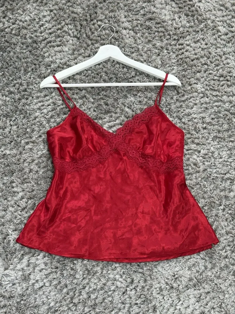 Jaclyn Smith Womens Red Heart Satin Camisole Top Lace Trim Sleepwear Tank Cami M